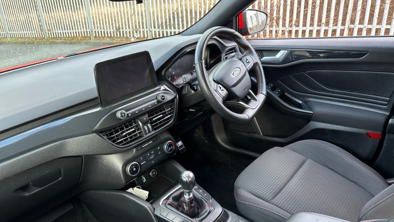 Ford Focus 1.0 EcoBoost 125 ST-Line 5dr Petrol Hatchback